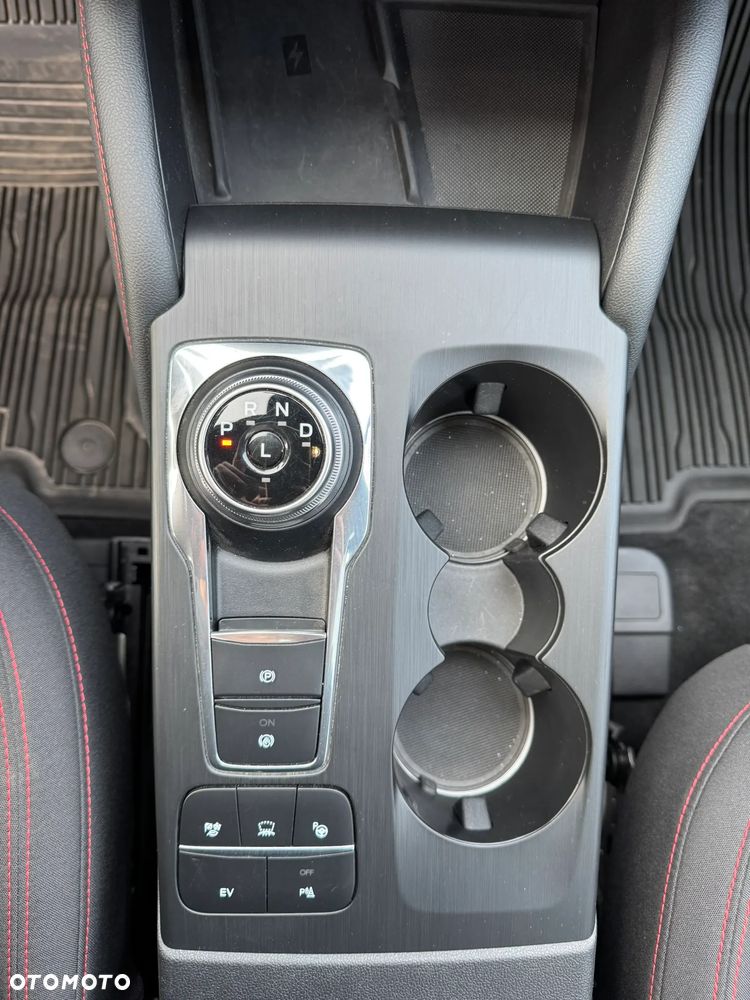 Ford Kuga 2.5 Duratec PHEV ST-LINE X - 15