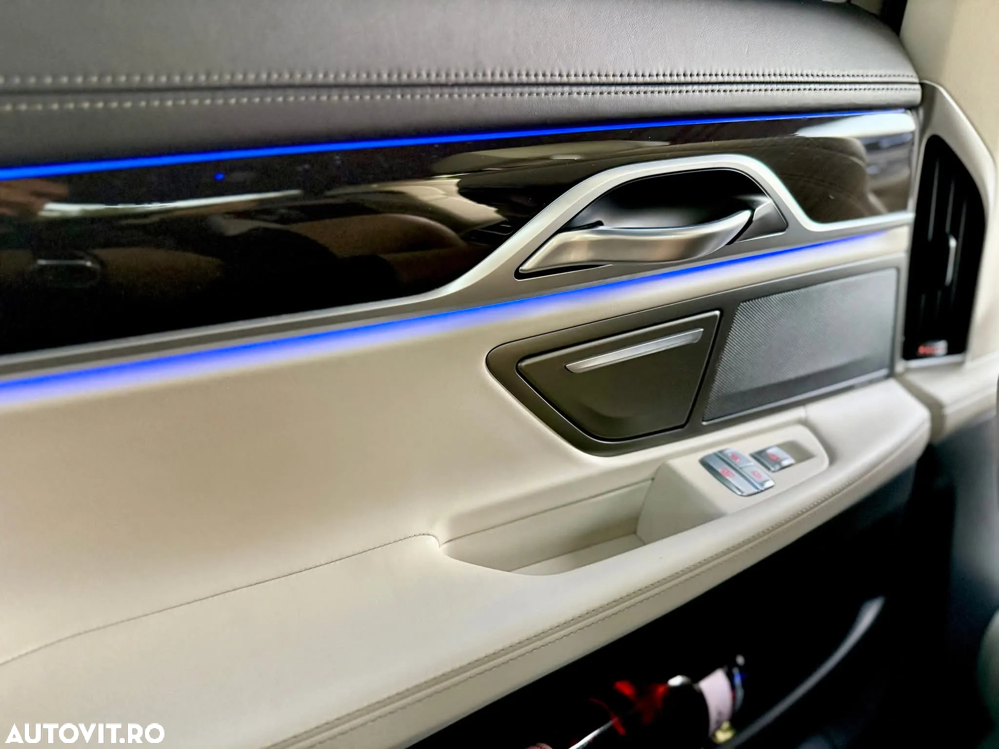 BMW Seria 7 750Li xDrive - 8