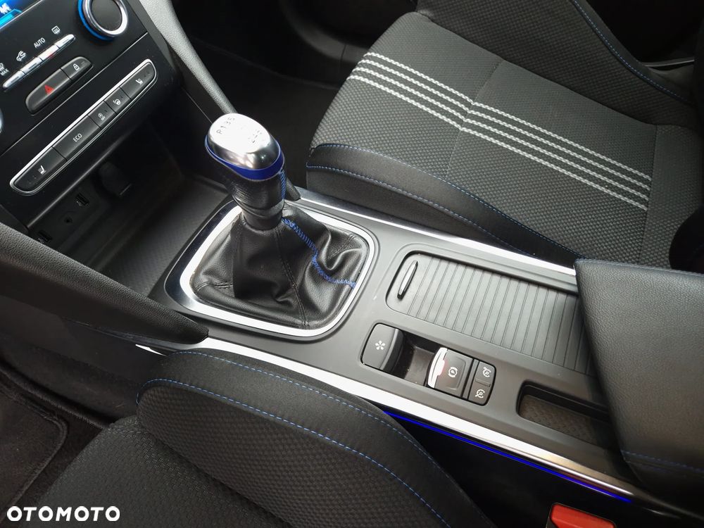 Renault Megane TCe 160 GPF GT LINE - 15