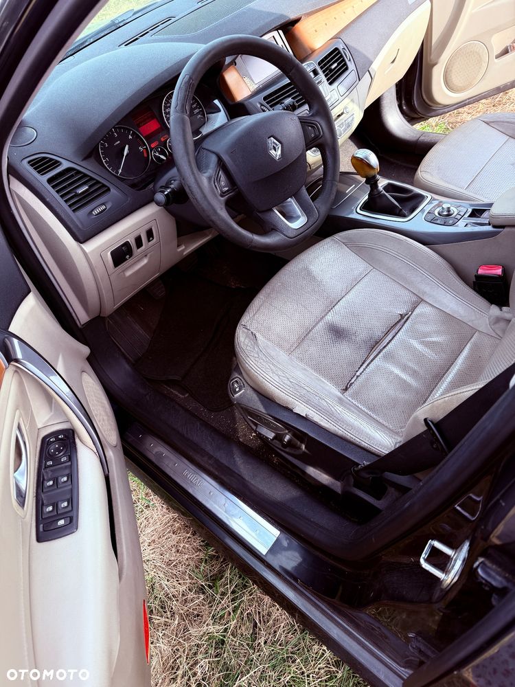 Renault Laguna 2.0 dCi Initiale - 17