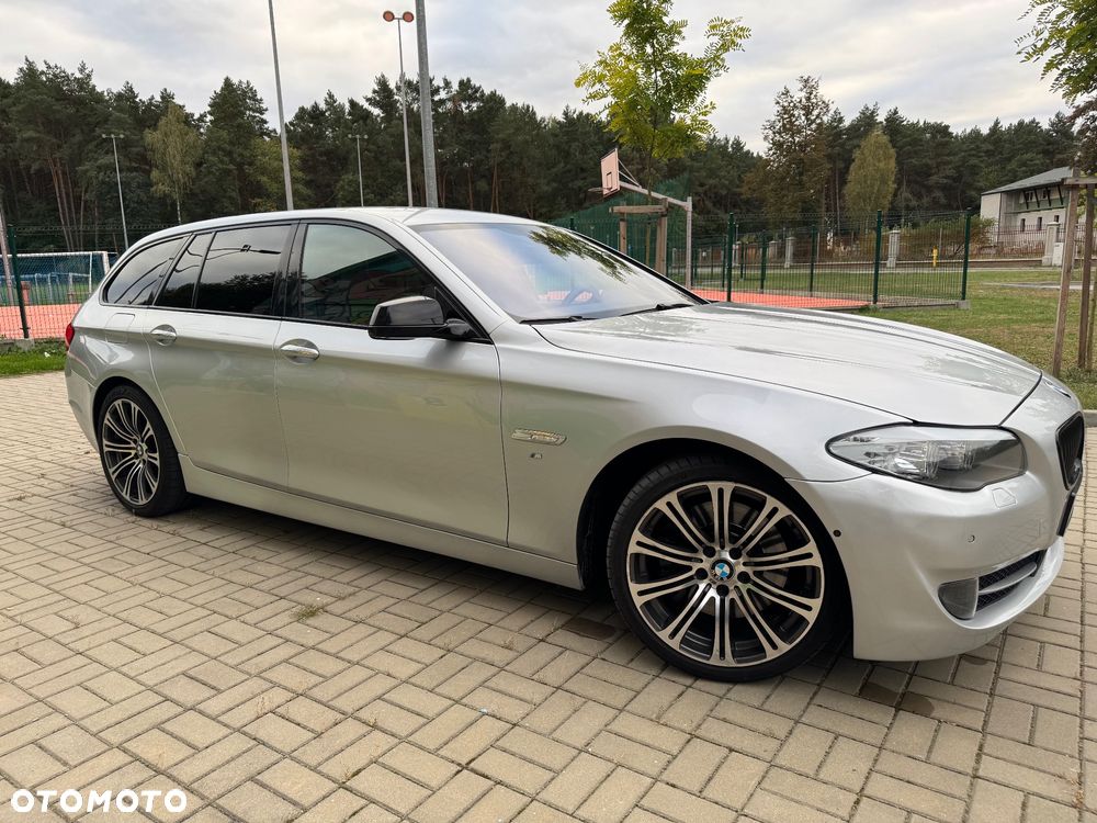 BMW Seria 5 530d xDrive - 6