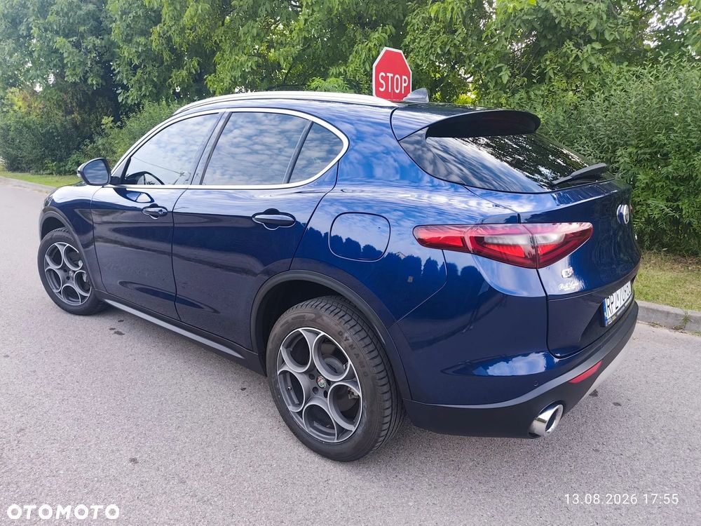 Alfa Romeo Stelvio 2.0 Turbo 16V AT8-Q4 Veloce - 8