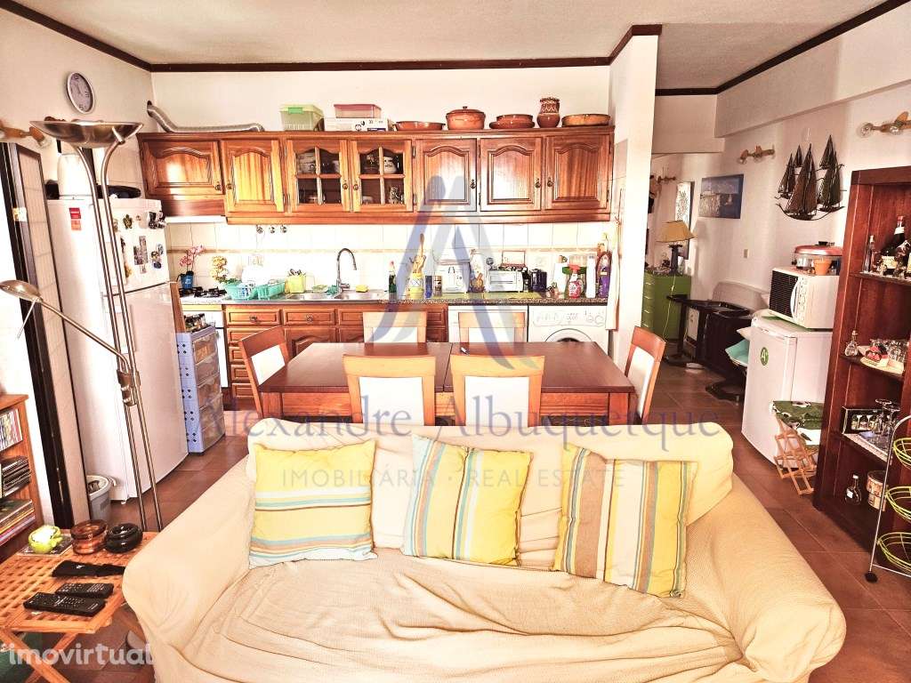 Excelente apartamento T1 à venda - Apenas 30 metros da praia! - Grande imagem: 4/17