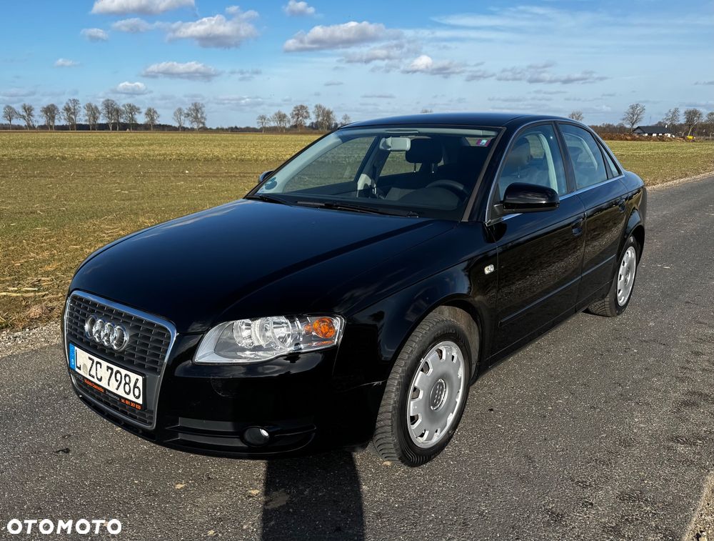Audi A4 Limousine - 5