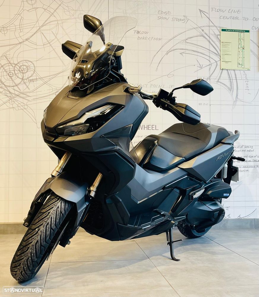 Honda ADV 350 - 4