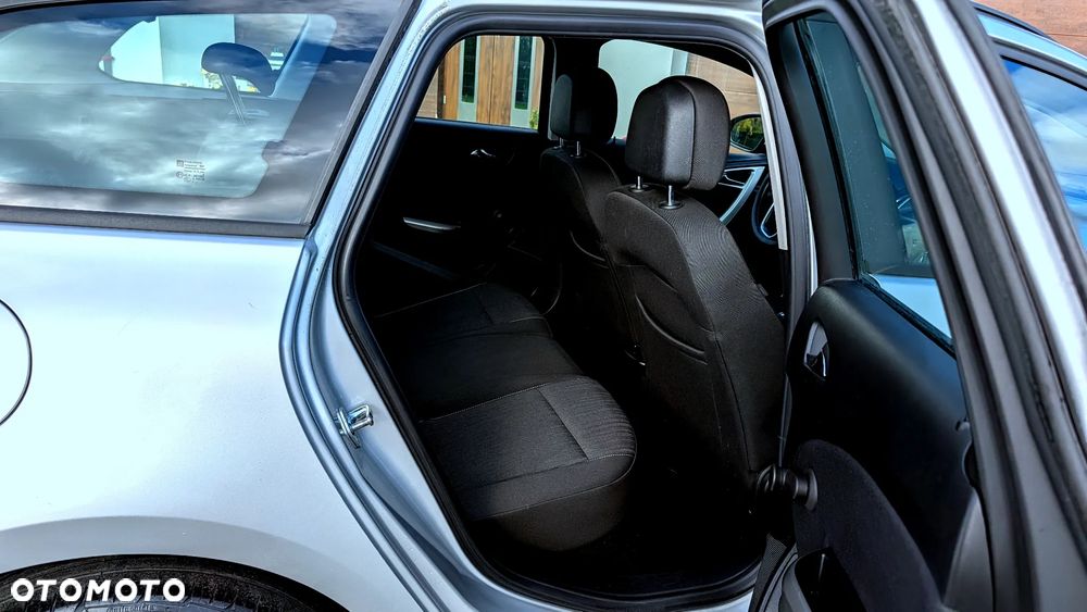Opel Astra - 10