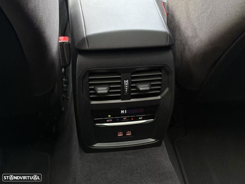 BMW 330 e Aut. M Sport - 15