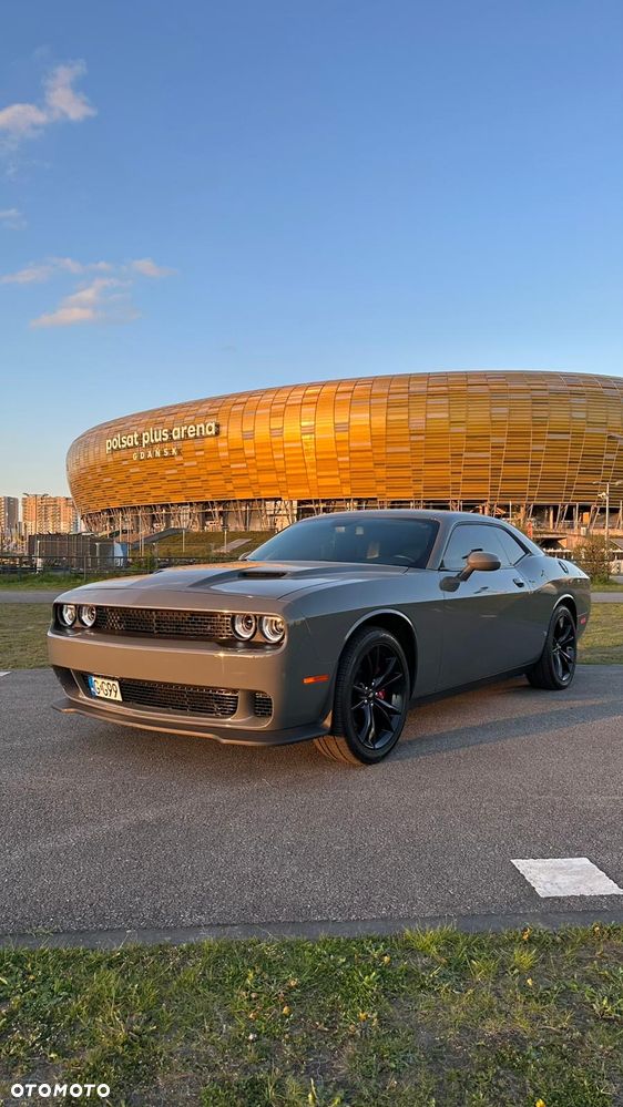 Dodge Challenger - 9