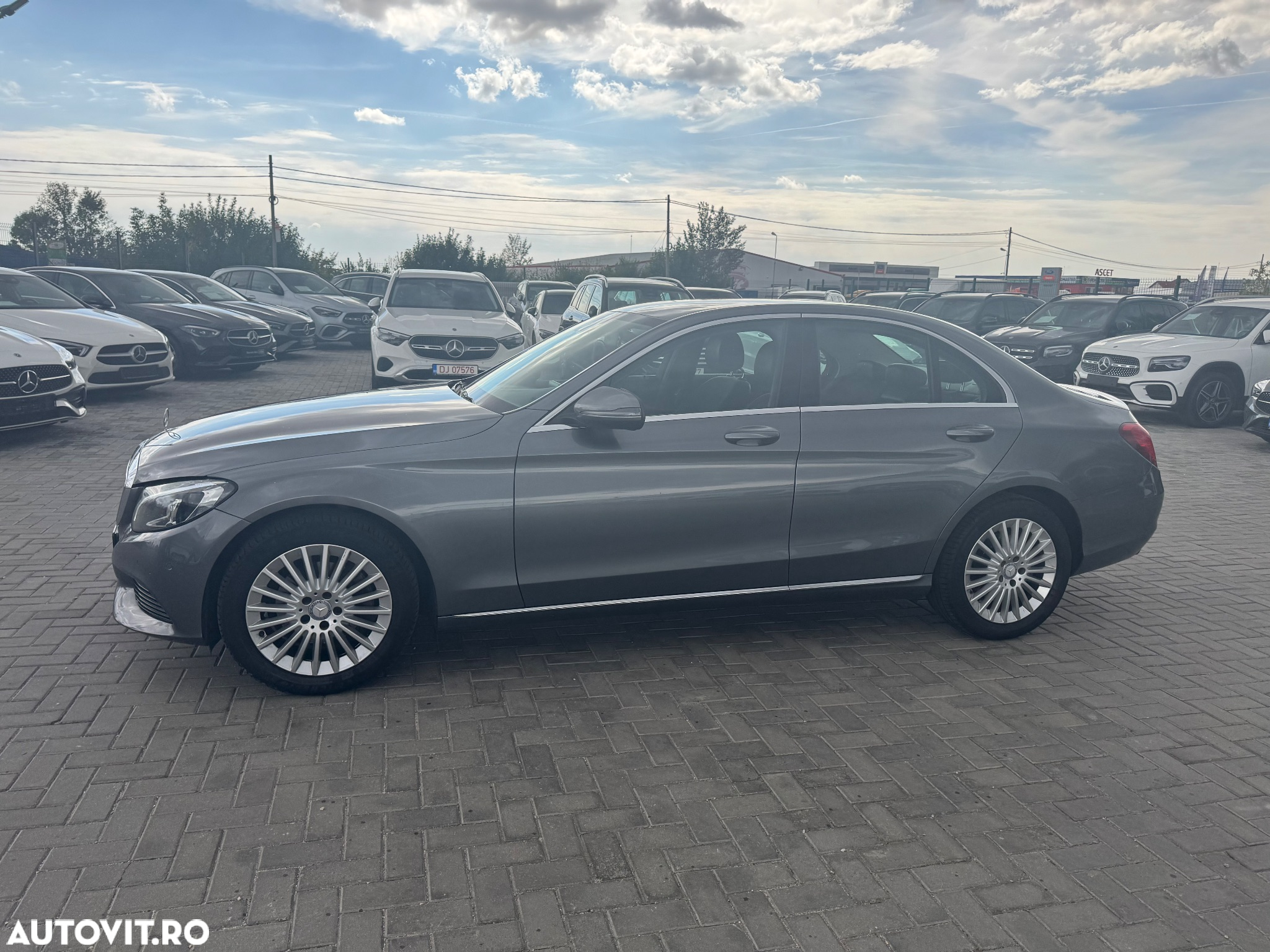 Mercedes-Benz C - 7