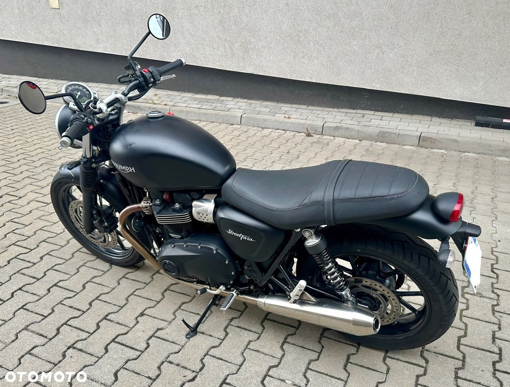 Triumph Street Twin - 3