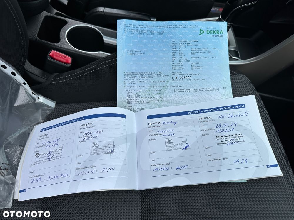 Hyundai i30 Kombi 1.6 GDi DCT Premium - 24