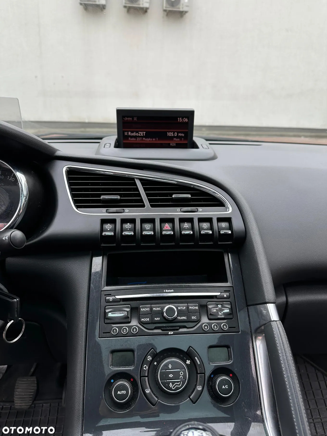 Peugeot 3008 1.6 Premium+ - 12