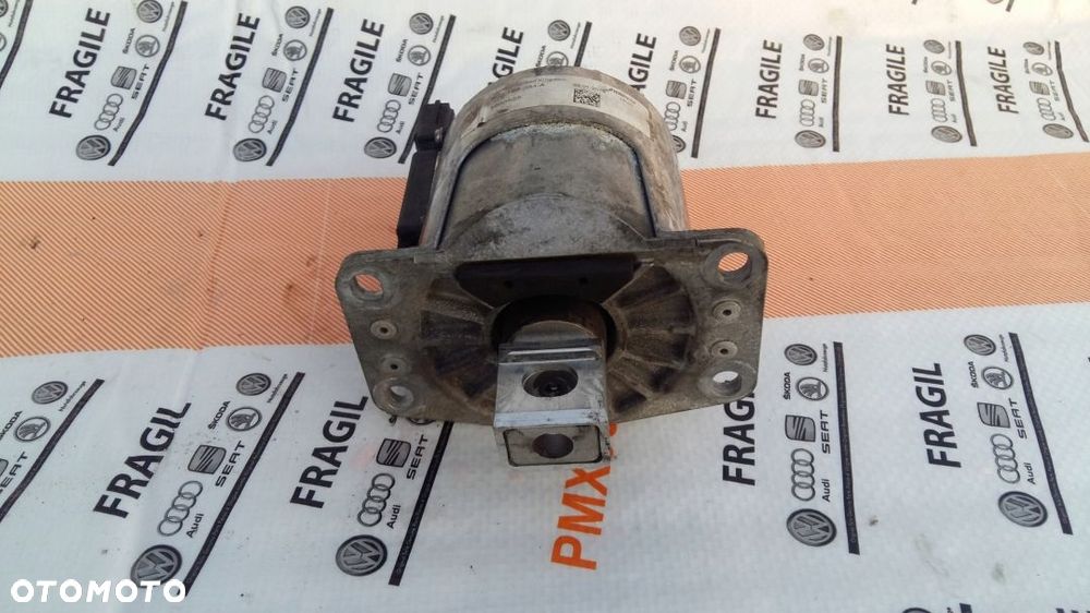 HYDRO MOUNTING Porsche Carrera 992199384A - 3