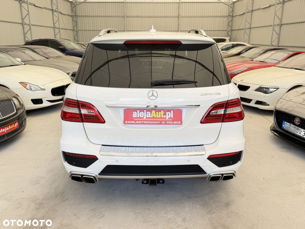 Mercedes-Benz ML 63 AMG 4Matic AMG SPEEDSHIFT 7G-TRONIC - 13