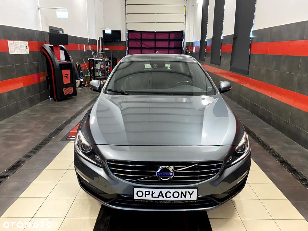 Volvo V60 D2 Summum - 4
