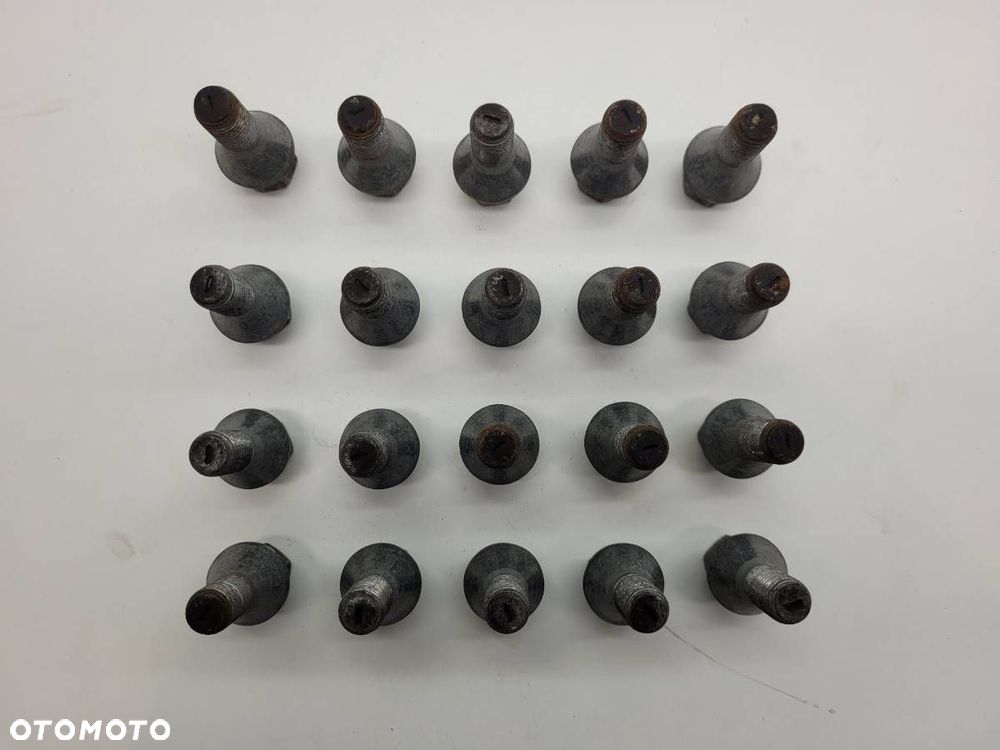 ŚRUBY NAKRĘTKI KÓŁ KOMPLET 20 SZT DACIA DUSTER II M12X1.5 17MM - 2