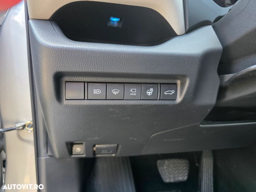Toyota RAV4 2.5 VVT-iE 4x4 Luxury Plus - 10
