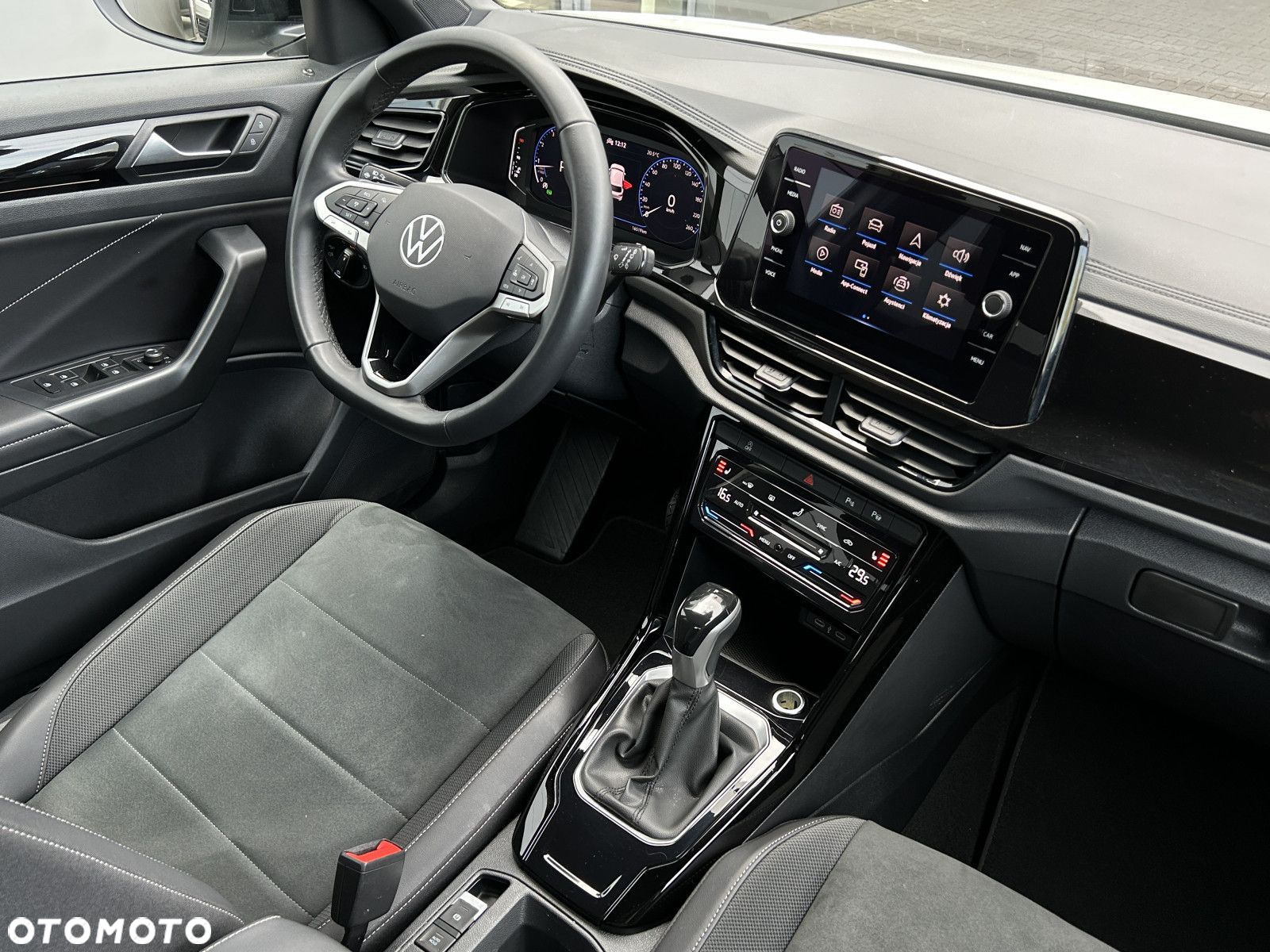 Volkswagen T-Roc 1.5 TSI Style DSG - 17