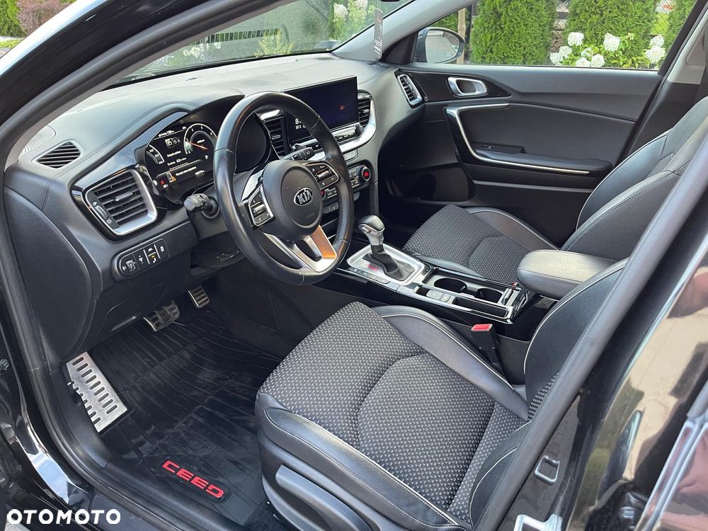Kia Ceed 1.6 CRDi SCR L Business Line DCT - 21