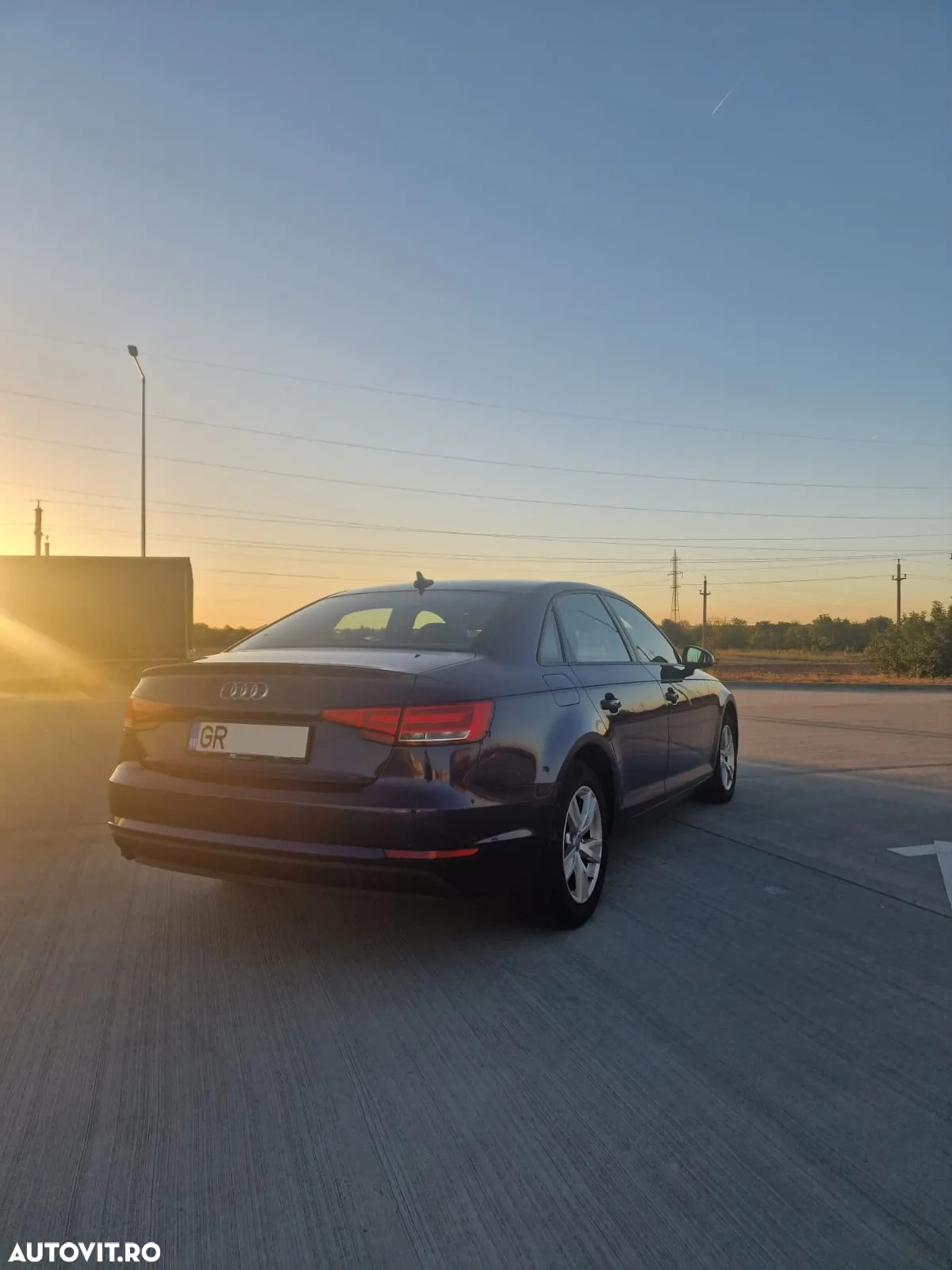 Audi A4 - 4