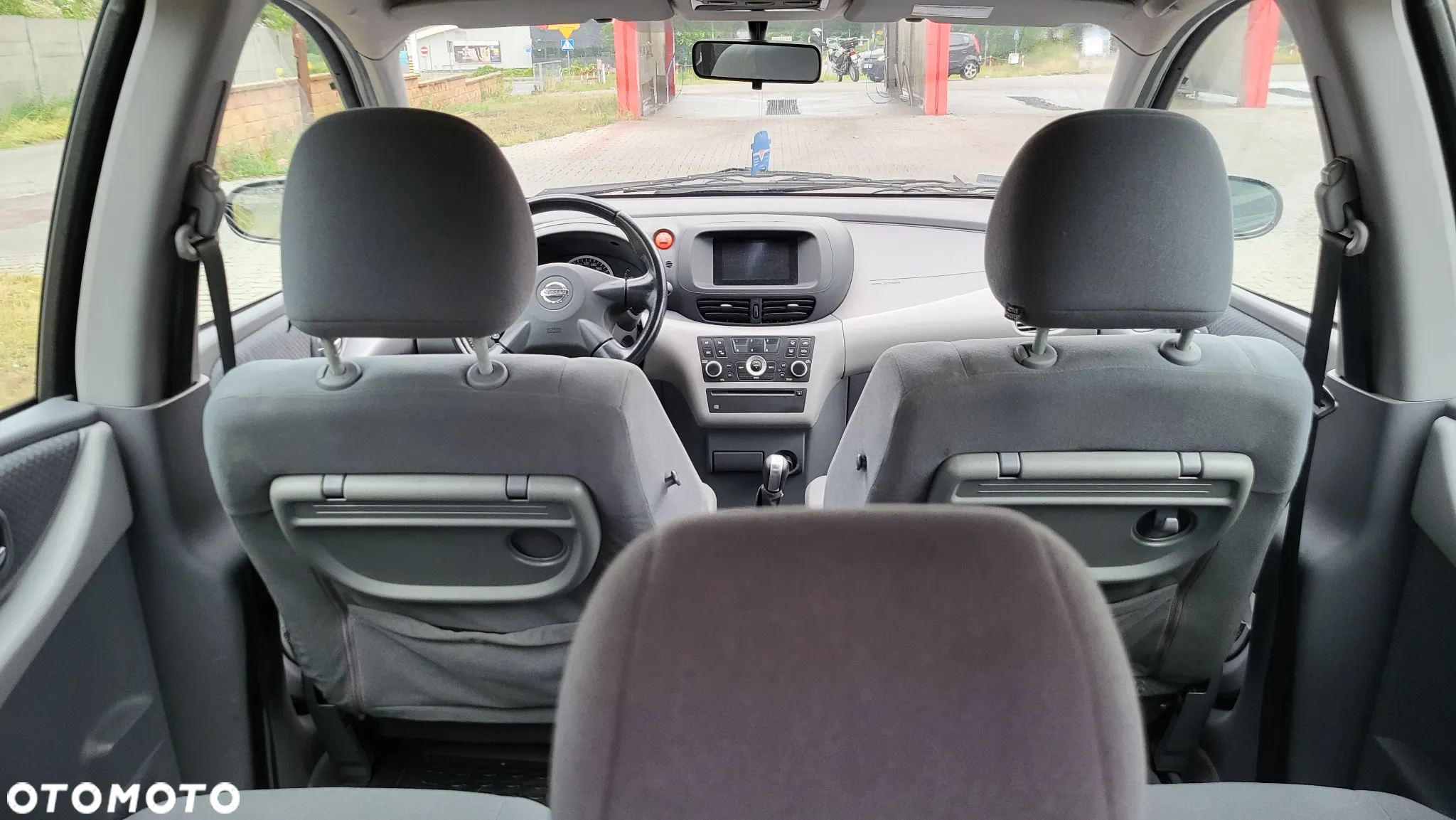 Nissan Almera Tino - 7