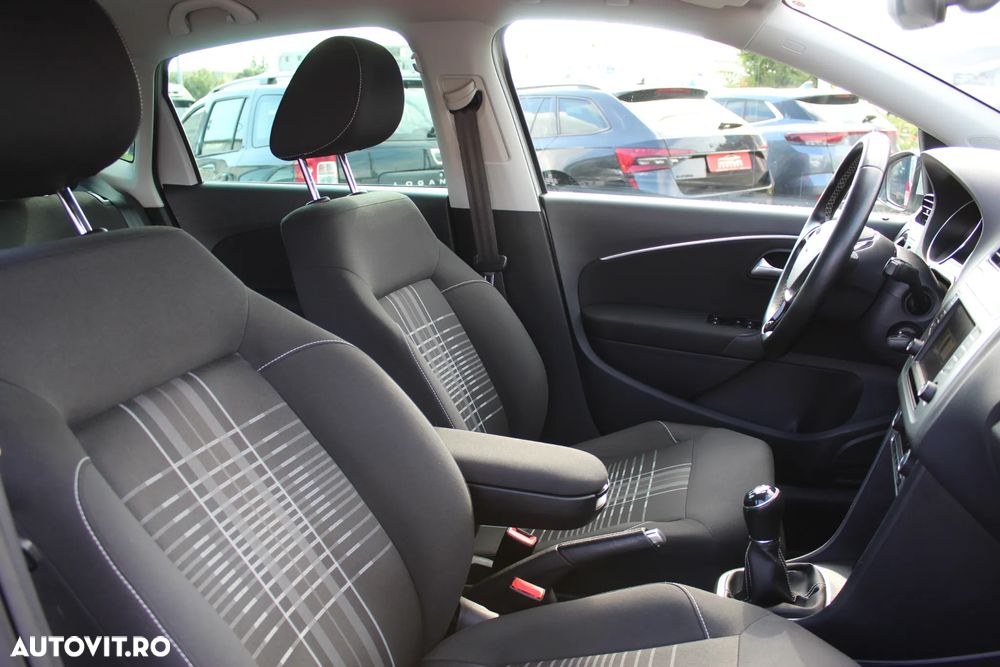 Volkswagen Polo 1.4 TDI Blue Motion Technology Lounge - 15