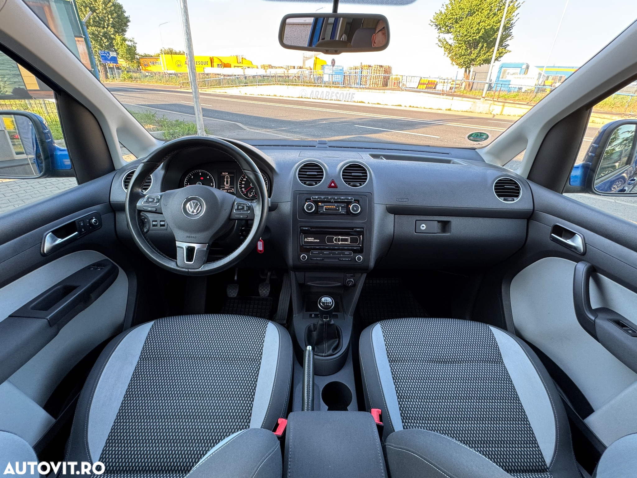 Volkswagen Caddy 2.0 TDI 4Motion Trendline - 6