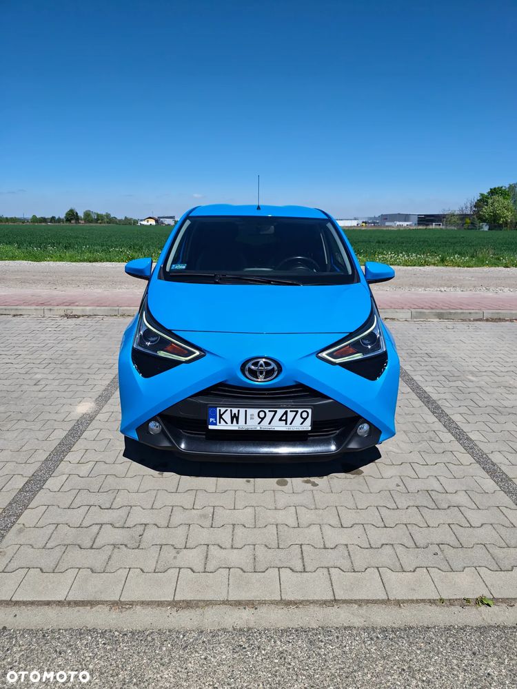 Toyota Aygo 1.0 VVT-i Color Edition - 1