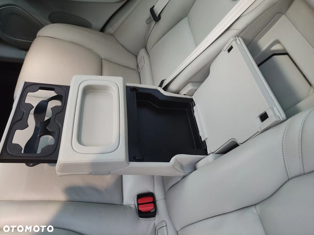 Volvo XC 60 - 19