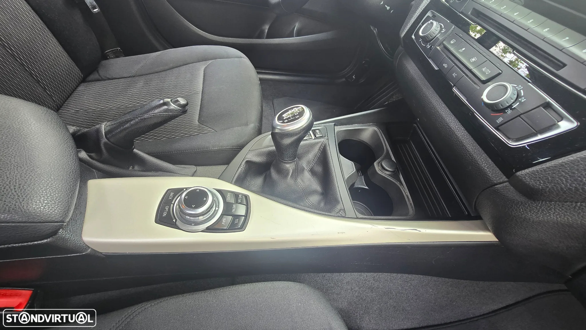 BMW 116 d EDynamics Advantage - 26