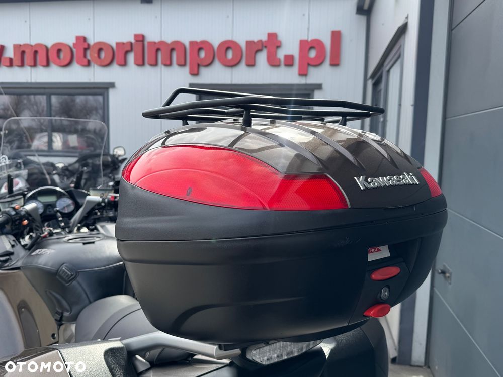 Kawasaki GTR - 29