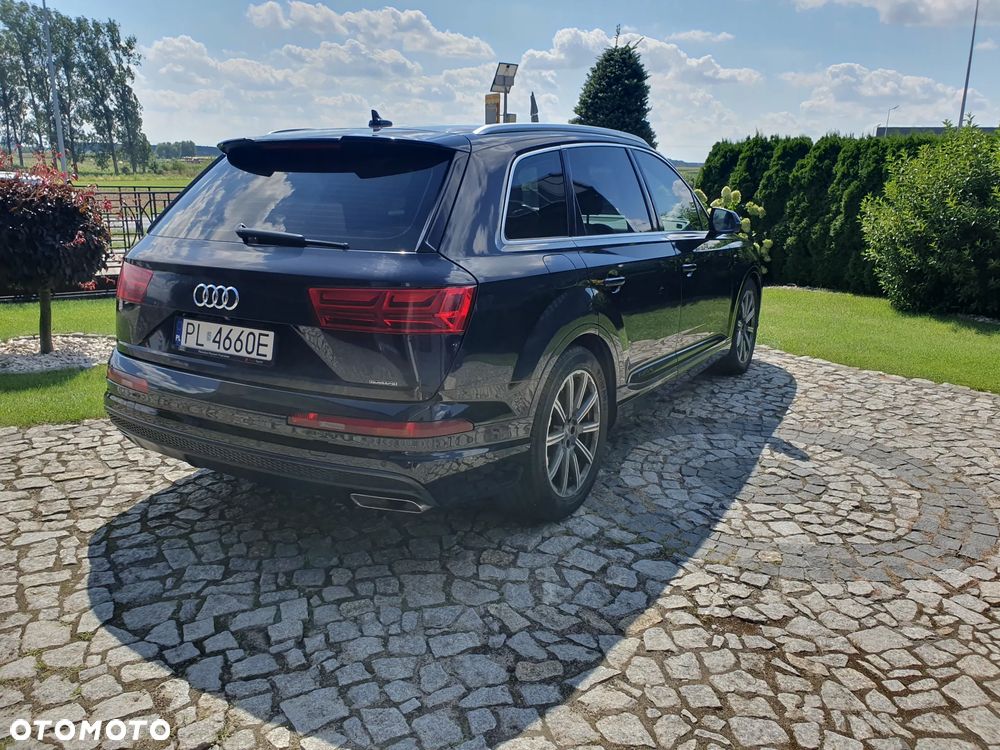 Audi Q7 - 11