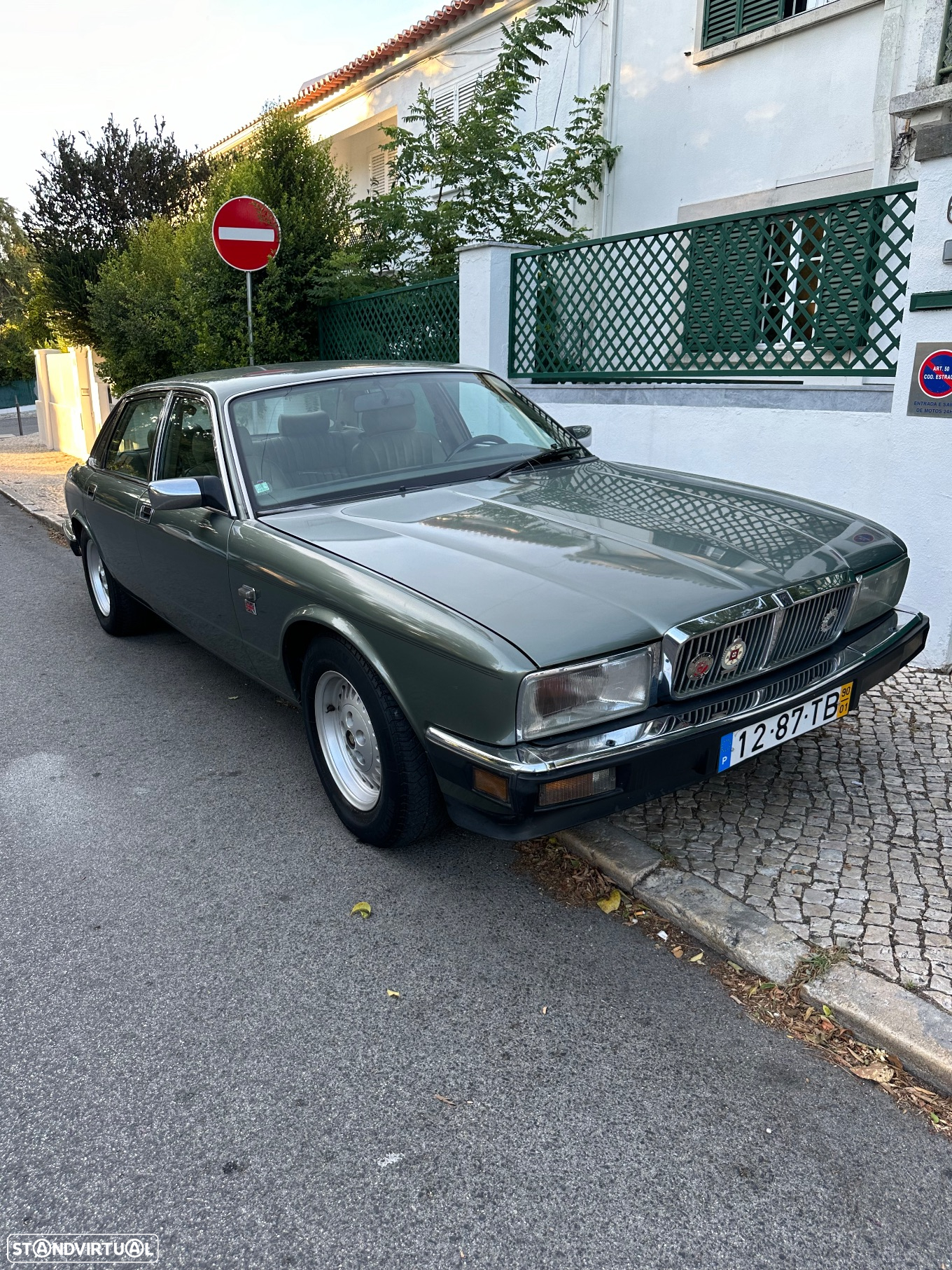 Jaguar XJ - 23