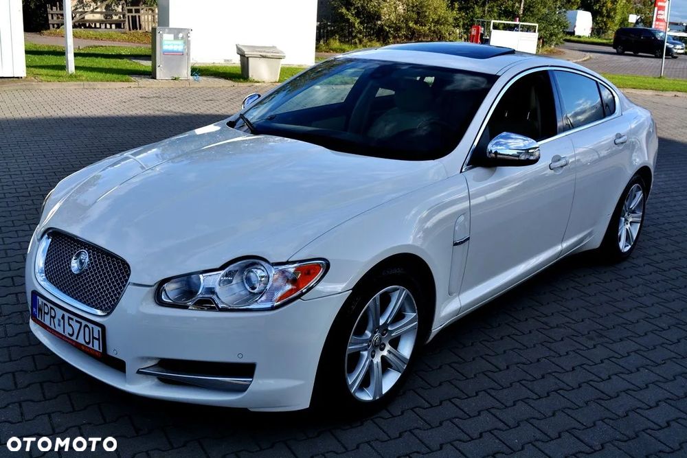 Jaguar XF 4.2 V8 Premium Luxury - 1