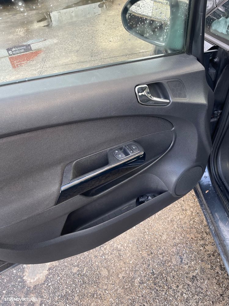 Opel Corsa 1.2 Cosmo - 5