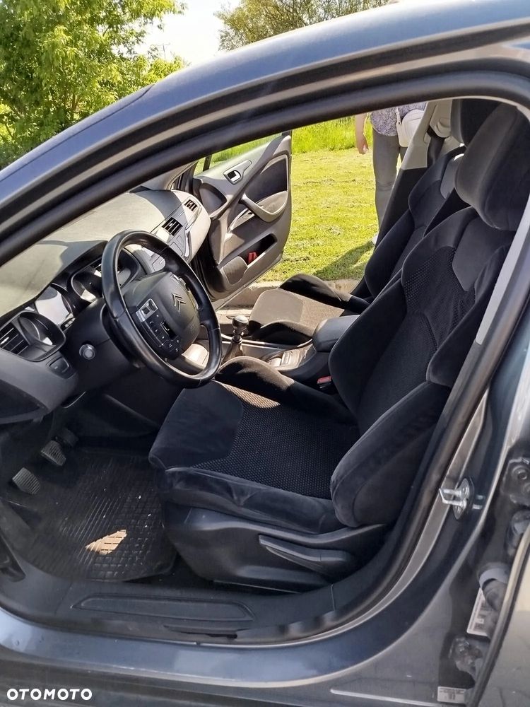 Citroën C5 2.0 HDi Confort - 6