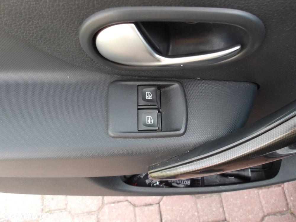 Dacia Sandero SCe 75 Essentiel - 13