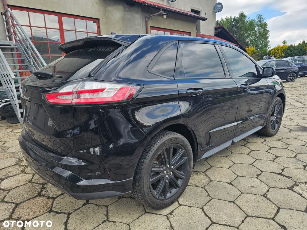 Ford Edge - 4