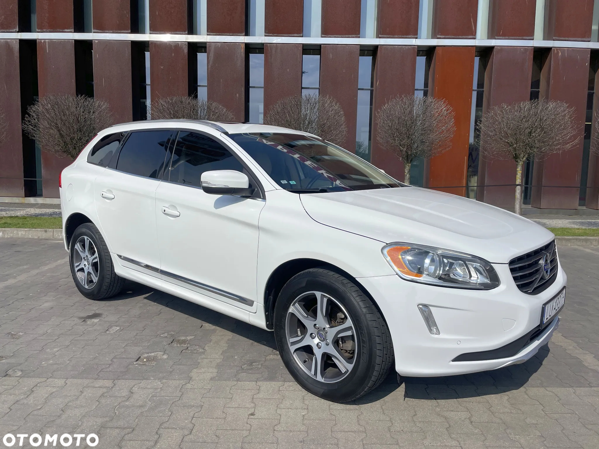 Volvo XC 60 - 4