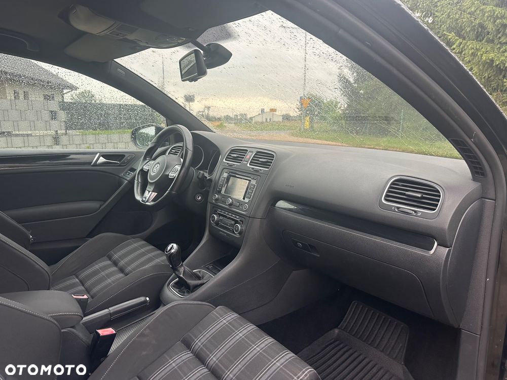 Volkswagen Golf 2.0 TDI DPF GTD - 21