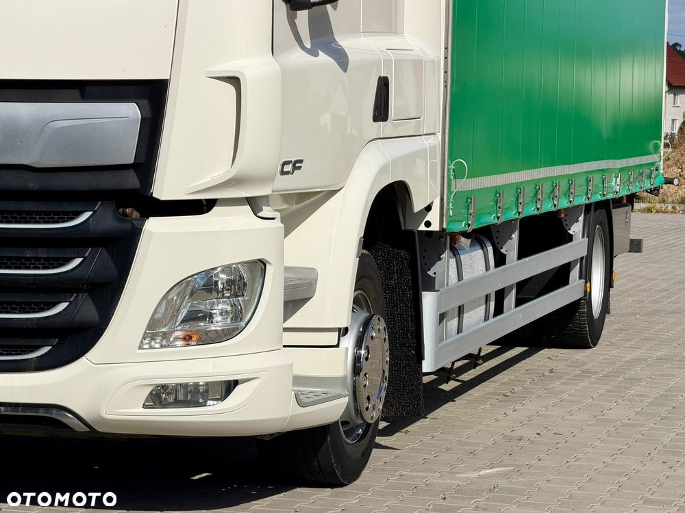 DAF CF 320 / FIRANKA / 18 EUROPALET / 280 TYŚ KM / AUTOMAT / SYPIALKA / DACH ZSUWANY / 2018 ROK - 18