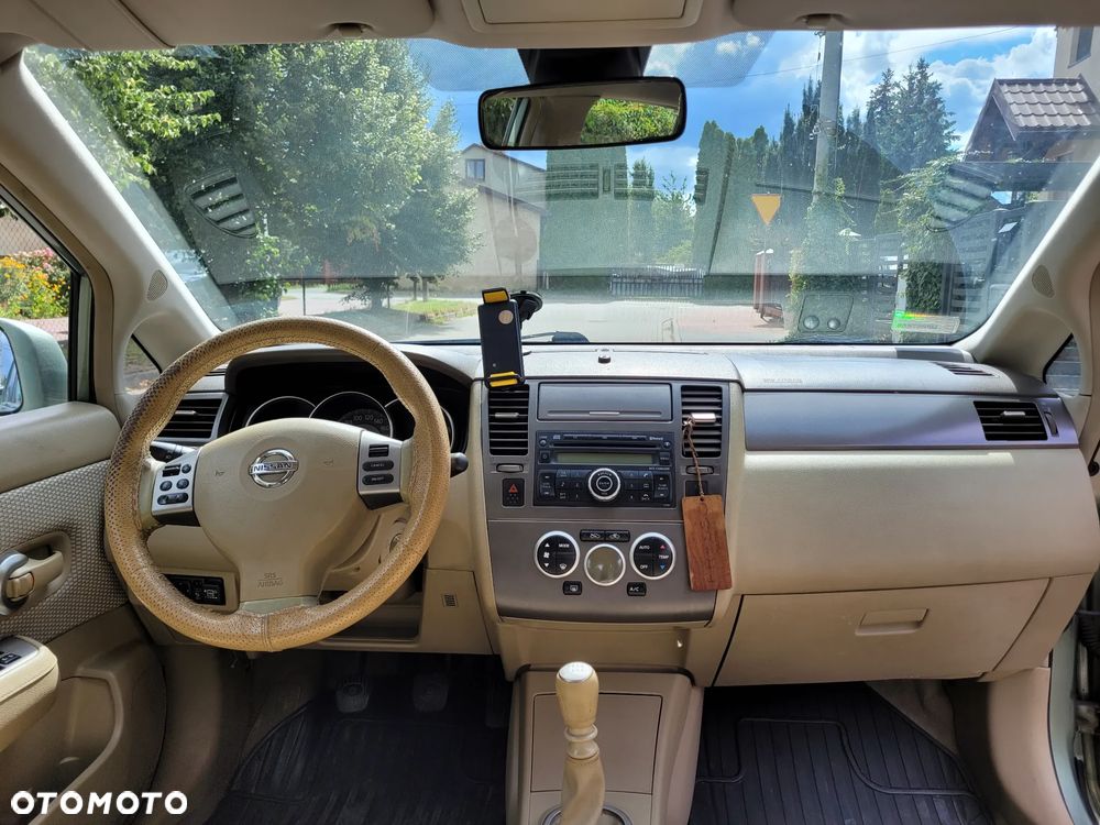 Nissan Tiida 1.8 Tekna - 2