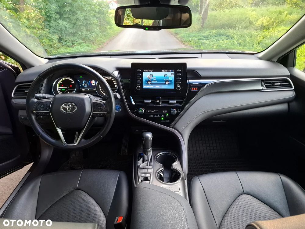 Toyota Camry 2.5 Hybrid Comfort CVT - 9