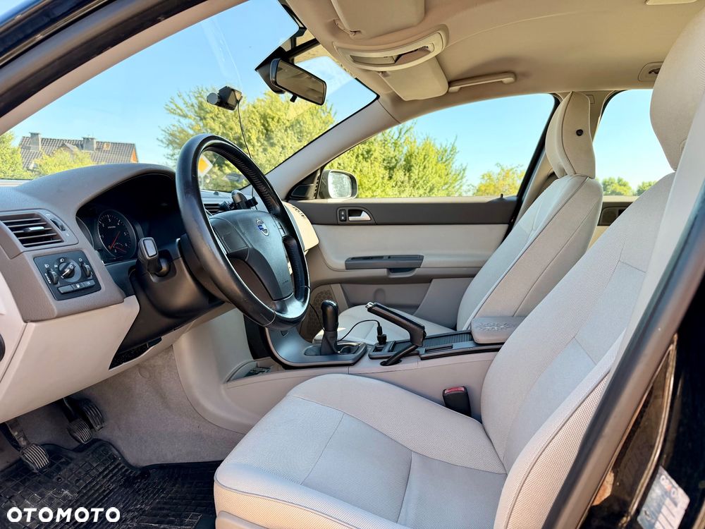 Volvo V50 1.6D - 12