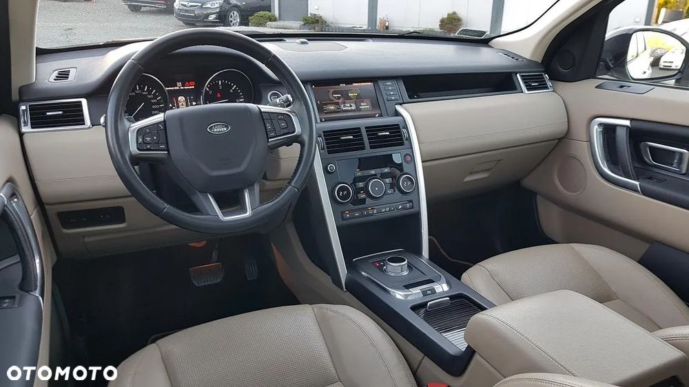 Land Rover Discovery Sport 2.0 TD4 HSE - 17