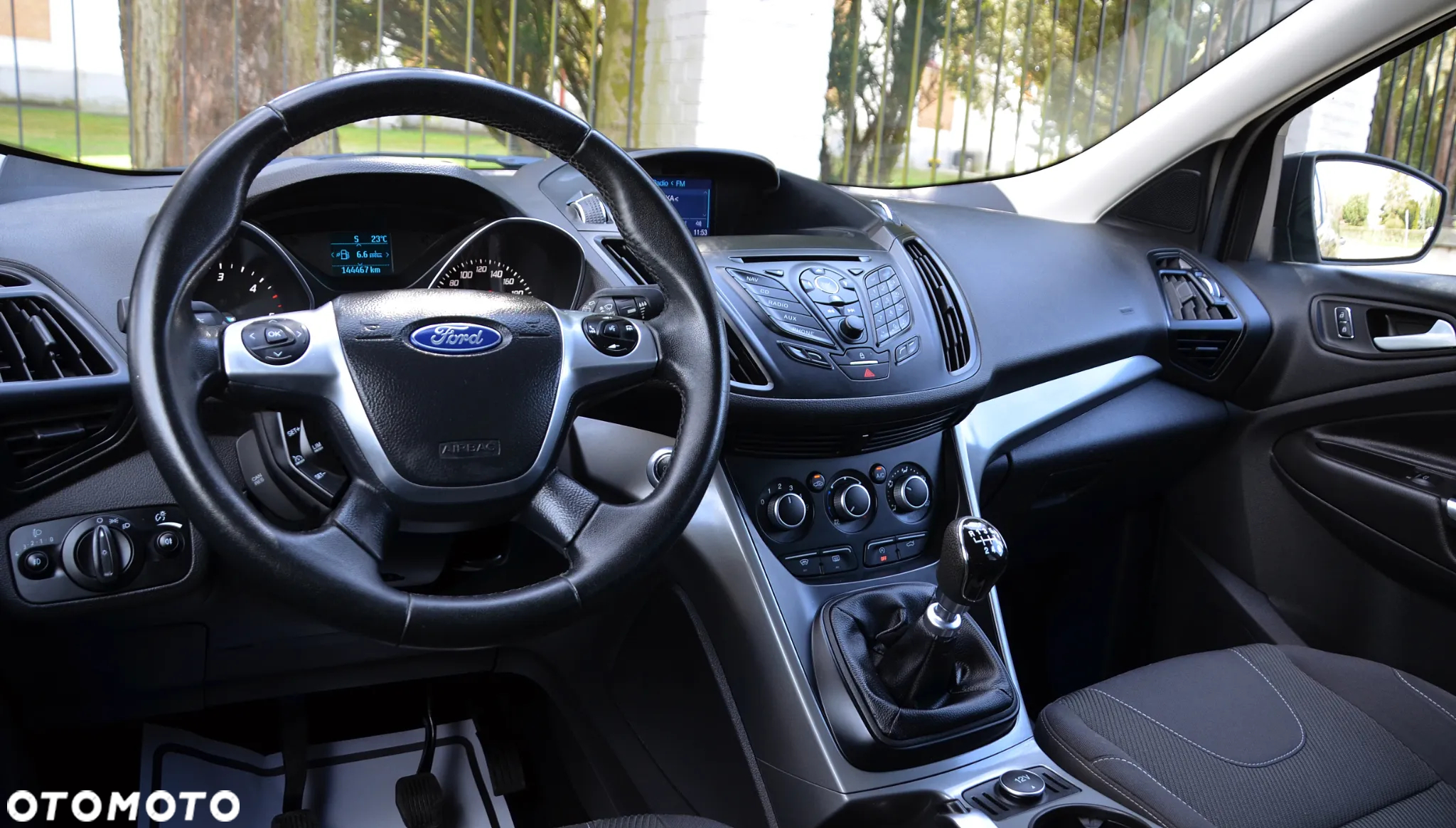 Ford Kuga 2.0 TDCi 2x4 SYNC - 28