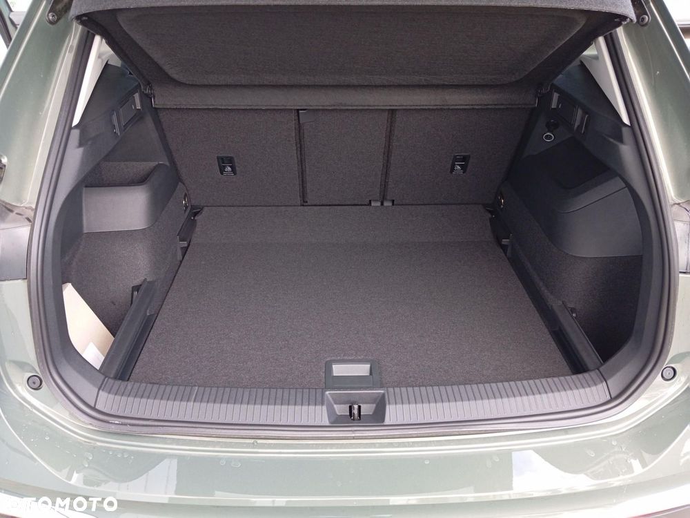 Volkswagen Tiguan - 11