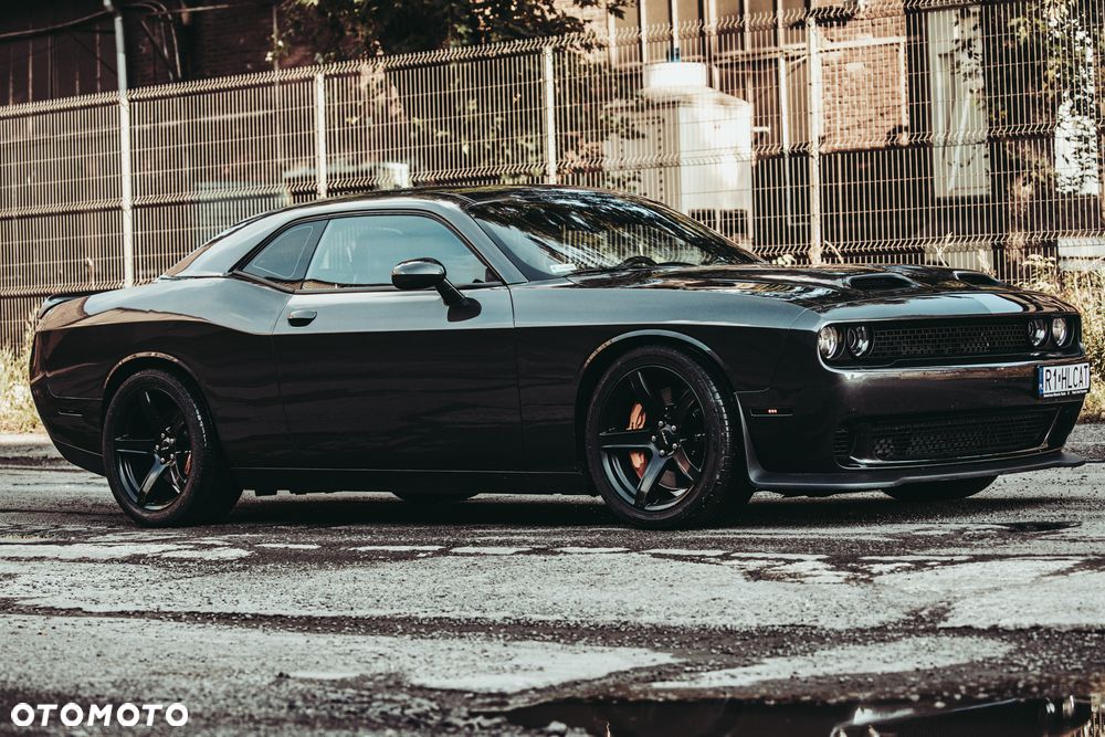 Dodge Challenger 6.2 Hellcat - 33