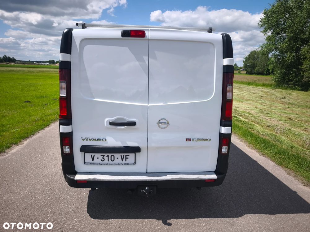 Opel Vivaro - 8
