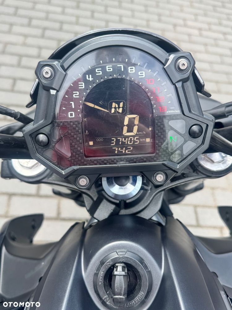 Kawasaki Z 650 - 10